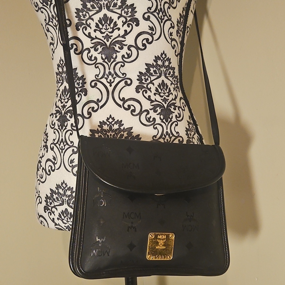 Authentic MCM munchen cross body purse